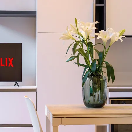 Lagrange * تورينو