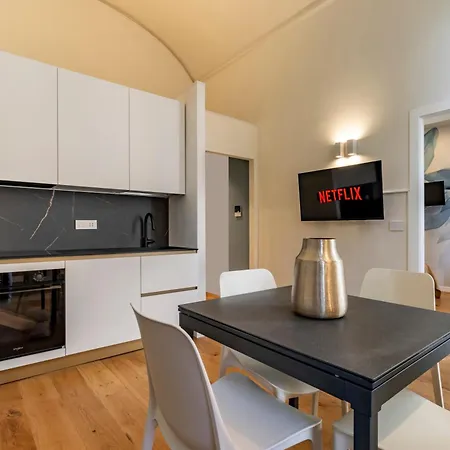 Apartment Lagrange