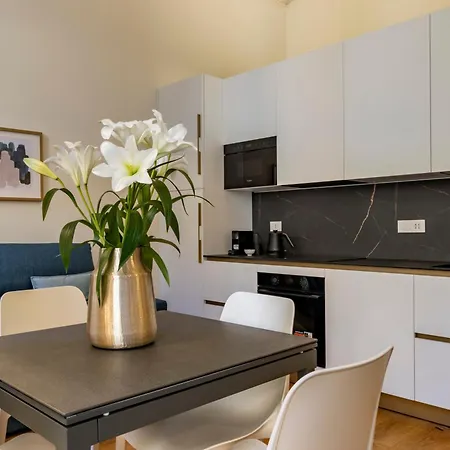 Lagrange Apartamento *