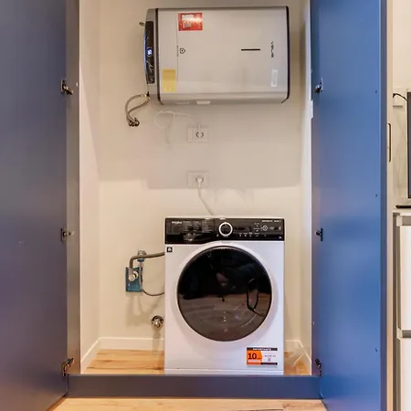 Lagrange * טורינו